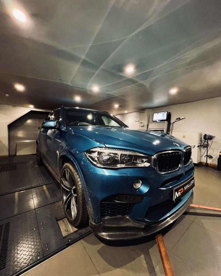 BMW X5 M on the rolling road